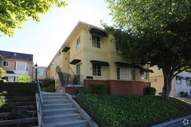 Building Photo - 1216 N Brand Blvd