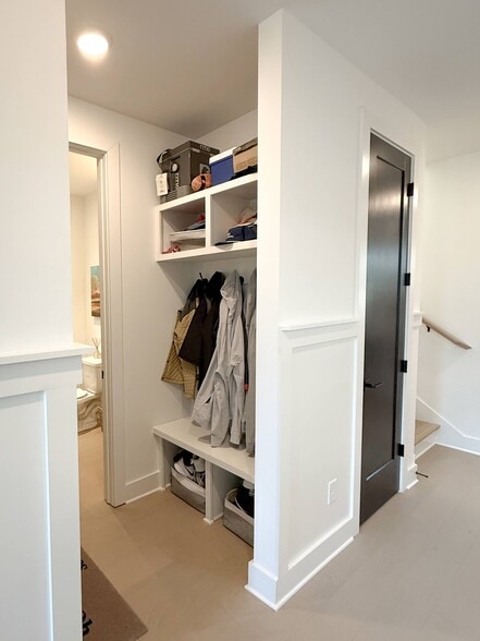 Building Photo - 2010 14th Ave N