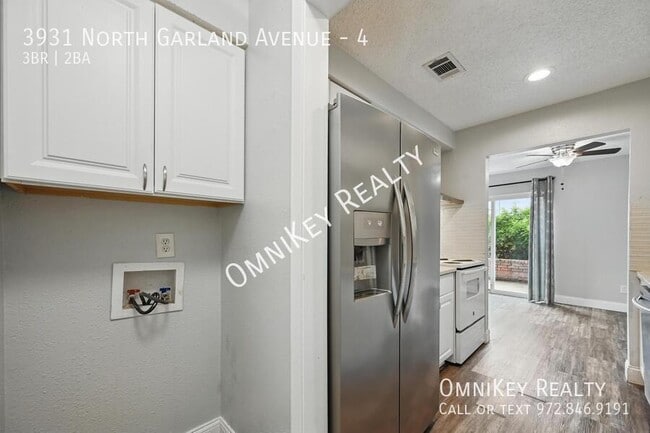 Building Photo - 3931 N Garland Ave