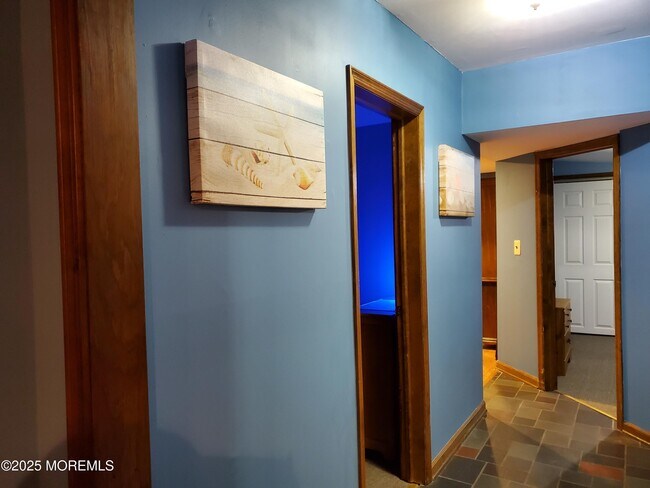 Building Photo - 411 Woodland Ave