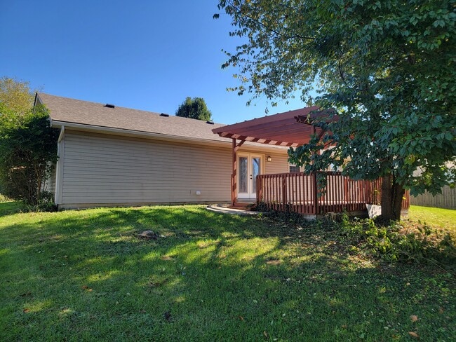 Building Photo - 1216 Pebble Creek Dr