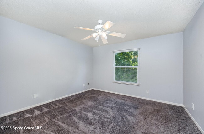 Building Photo - 511 Biscayne Ln