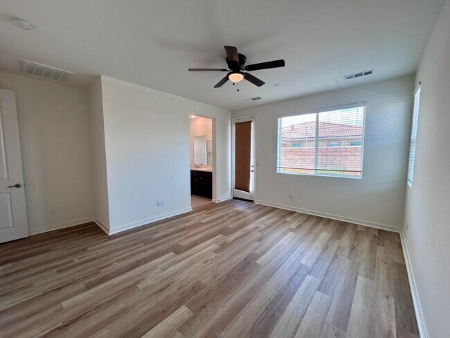Building Photo - 40082 Catania Ct