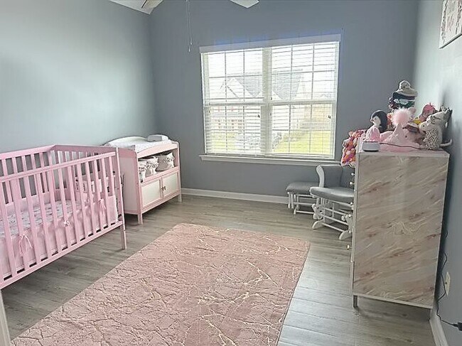 Building Photo - 26 Apache Trail