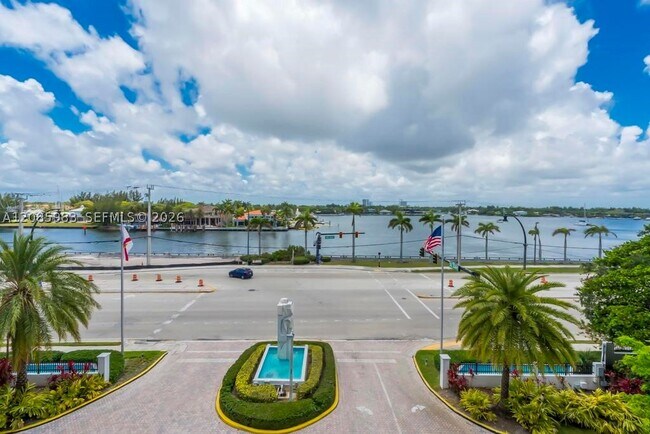 Building Photo - 1201 S Ocean Dr