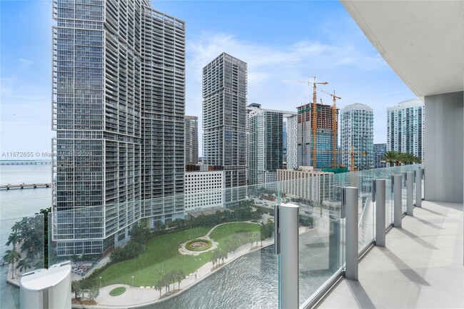 Building Photo - 300 Biscayne Blvd Way