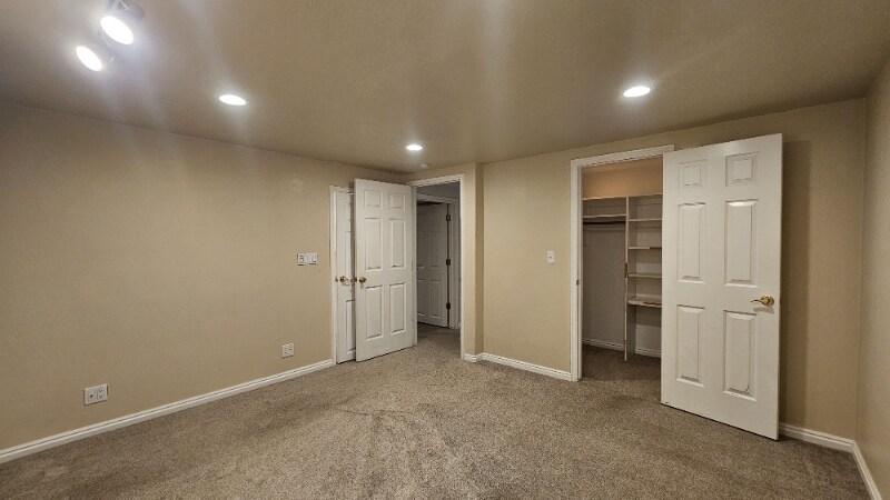 Building Photo - 512 E 5900 S