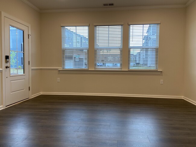 Building Photo - 856 Patriot Summit Ln