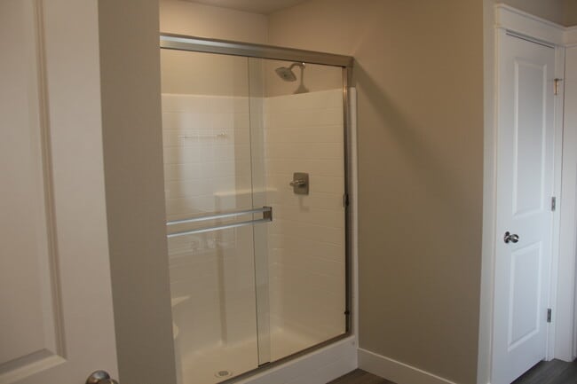 Building Photo - 16555 Senden Ave