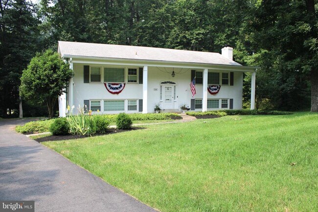 Building Photo - 3606 Barkley Dr