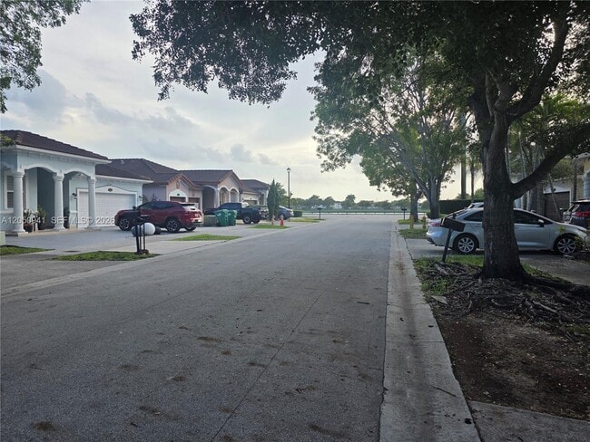 Building Photo - 15103 SW 11th Ln