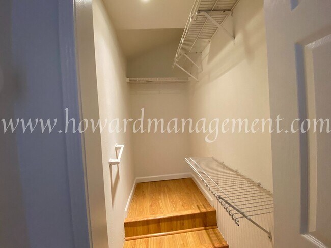 Building Photo - 02025FO