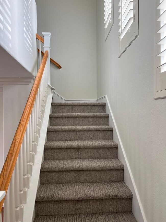 Building Photo - 13561 Lavender Way