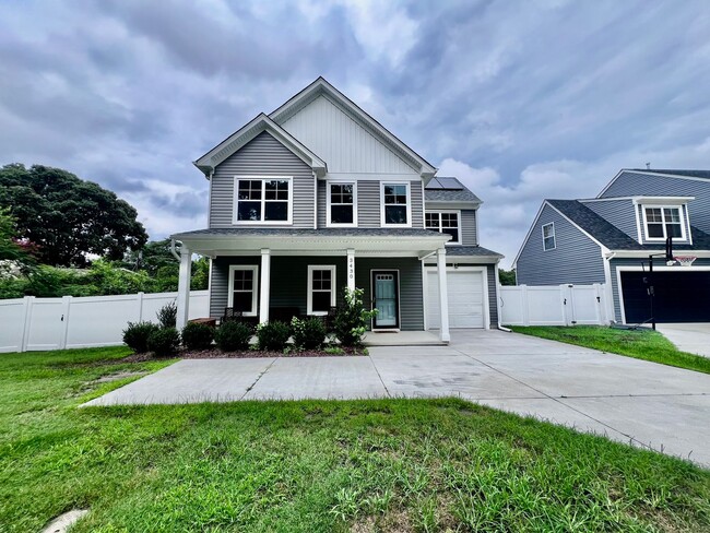 Primary Photo - Gorgeous new construction in Norfolk!