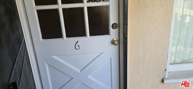 Primary Photo - 2635 W Imperial Hwy