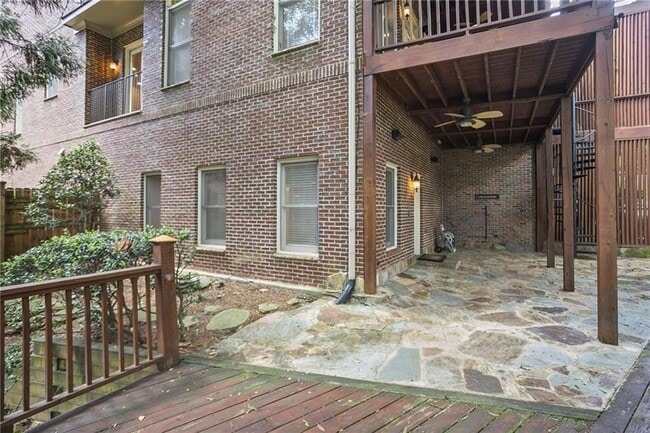 Building Photo - 614 Timm Valley Rd NE