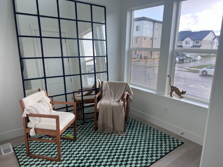 Building Photo - 1315 N 3830 W