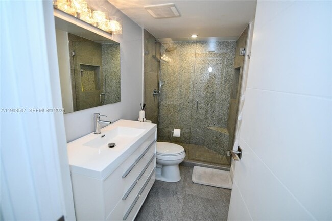 Building Photo - 2918 Bird Ave