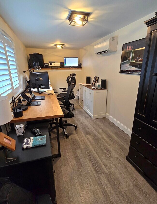 Building Photo - 24 John Hardie Wy