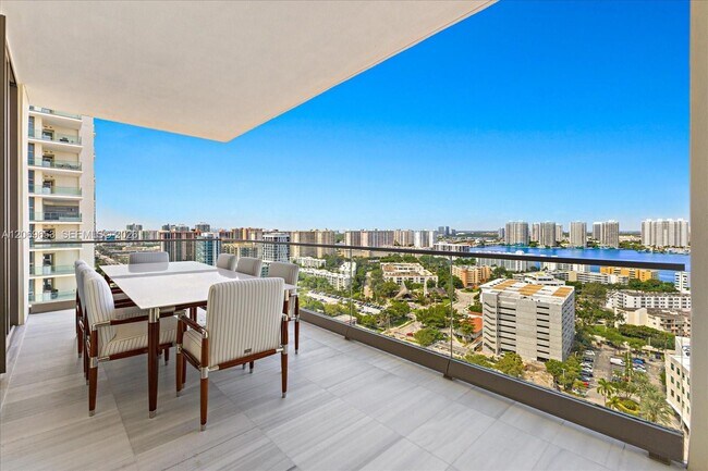 Building Photo - 17975 Collins Ave
