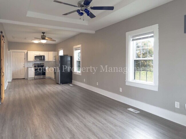 Building Photo - 2BR/2BA Home in Downtown Wilmington - $1,399/month- Pet Friendly* - 50% off 1st Month's Rent!**