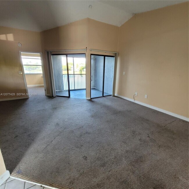 Building Photo - 1051 Jefferson Dr