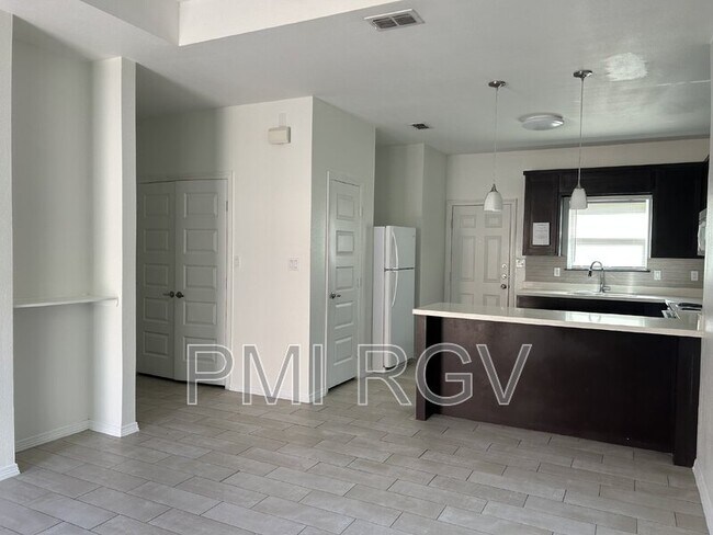 Building Photo - 3705 Paola St