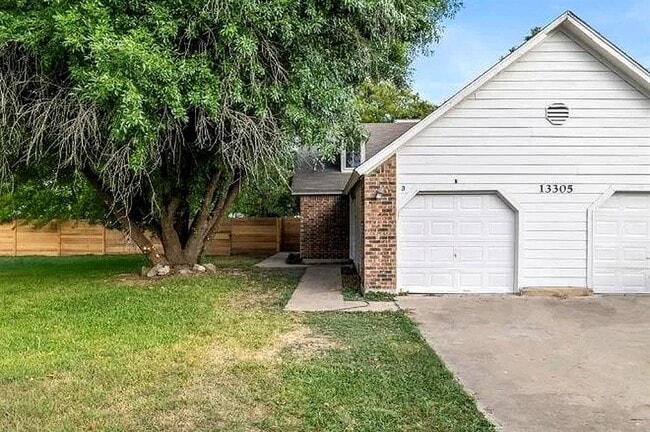 Building Photo - 13306 Waverly Ct