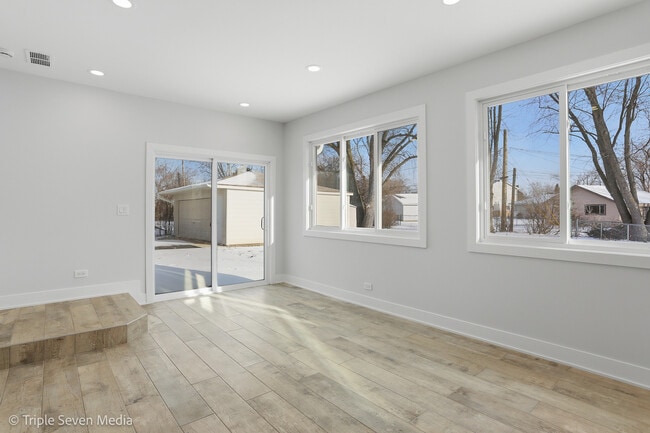 Building Photo - 505 Geronimo St