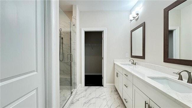 Building Photo - 750 Fieldcrest Park Ln