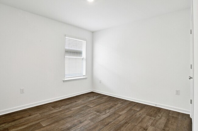 Building Photo - 23964 Unbridled Lp