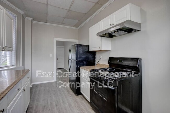 Building Photo - 237 N Luzerne Ave