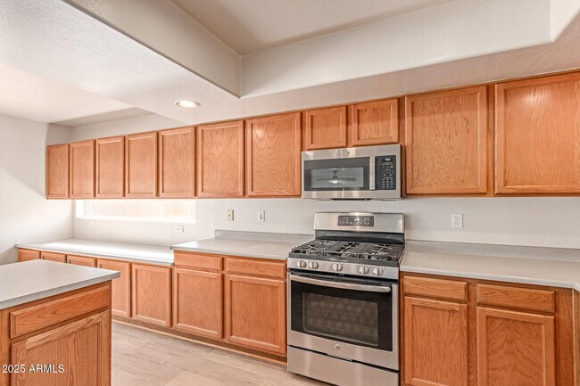 Building Photo - 10908 W Frier Dr