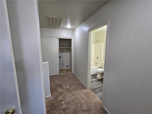 Building Photo - 9617 Pine River Ln