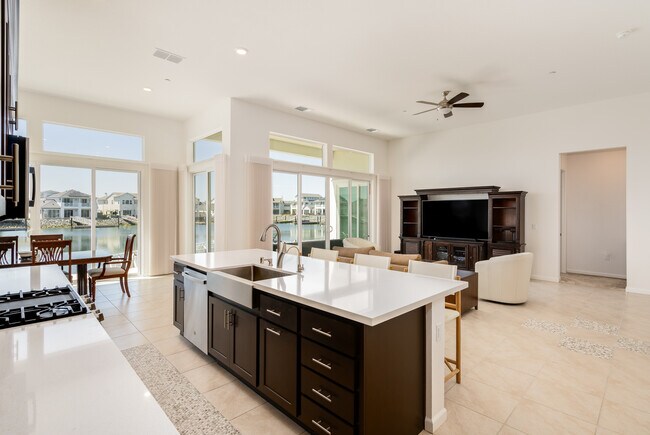 Building Photo - 3305 Delta Coves Dr