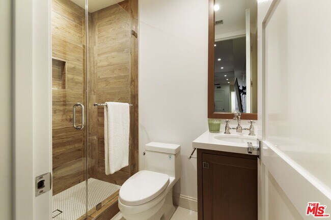 Building Photo - 524 Ocampo Dr