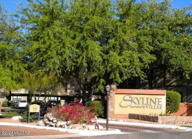 Building Photo - 6651 N Campbell Ave