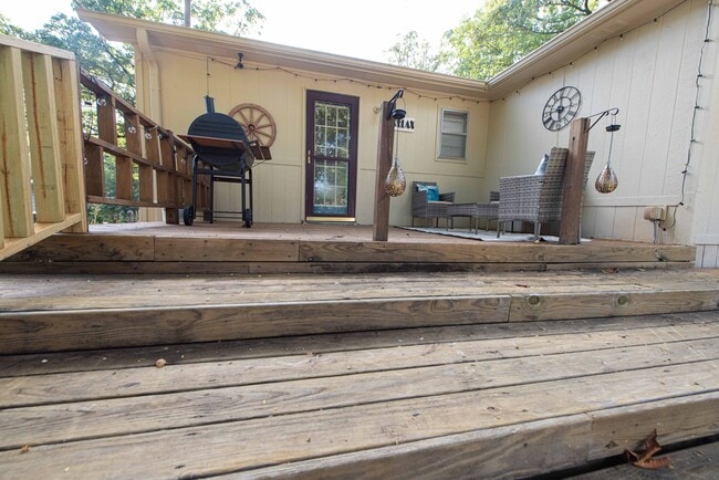 Building Photo - 9108 Peach Tree Ln