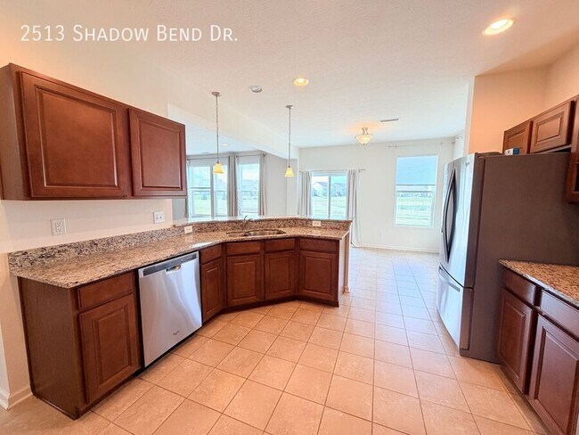 Building Photo - 2513 Shadow Bend Dr
