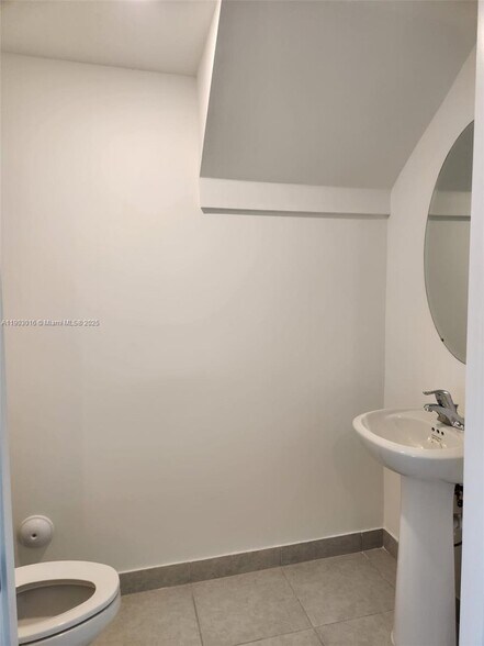 Building Photo - 13071 SW 232nd Ln