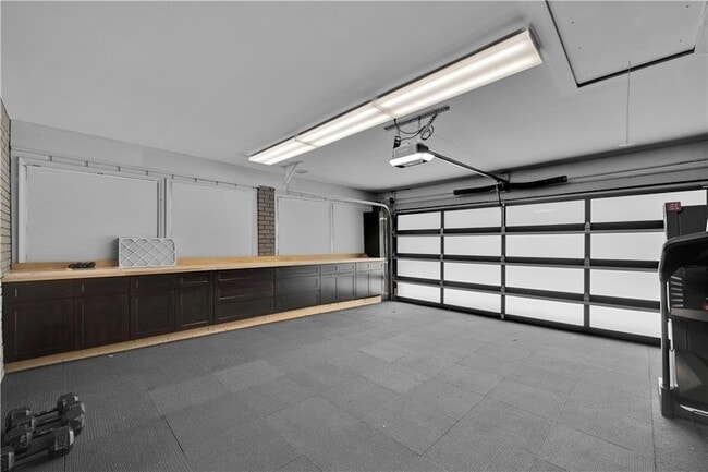 Building Photo - 225 Jayne Ellen Way