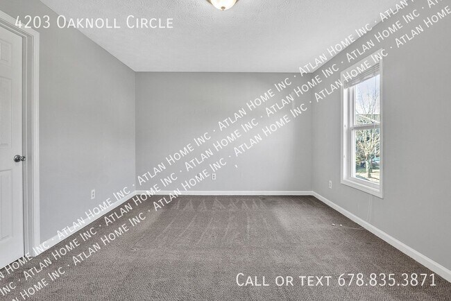 Building Photo - 4203 Oaknoll Cir