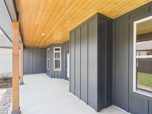 Building Photo - 110 Parlin Ln
