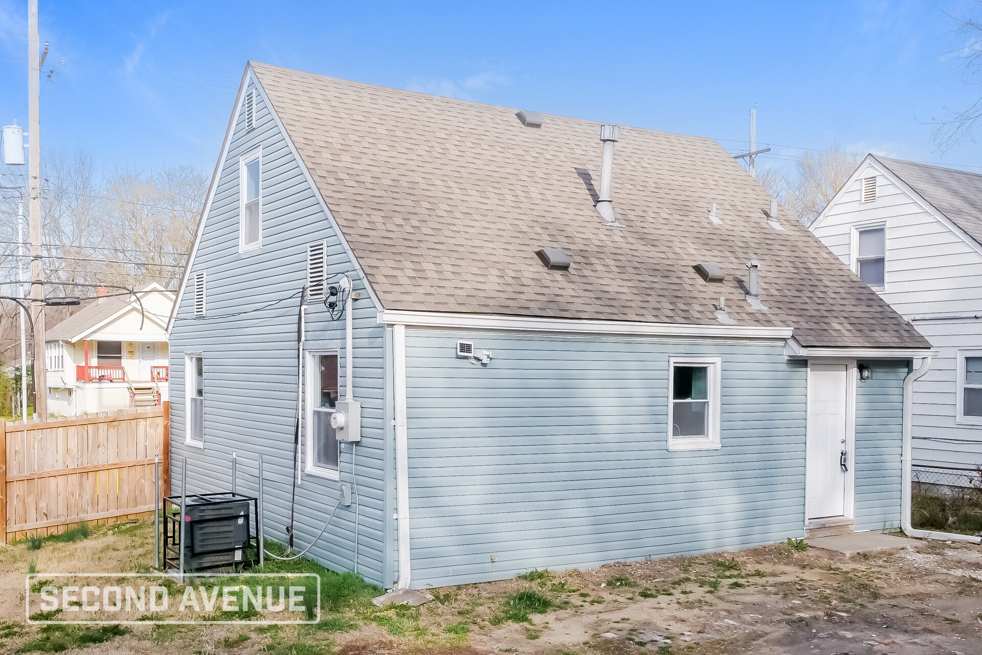 Building Photo - 3547 Jackson Ave