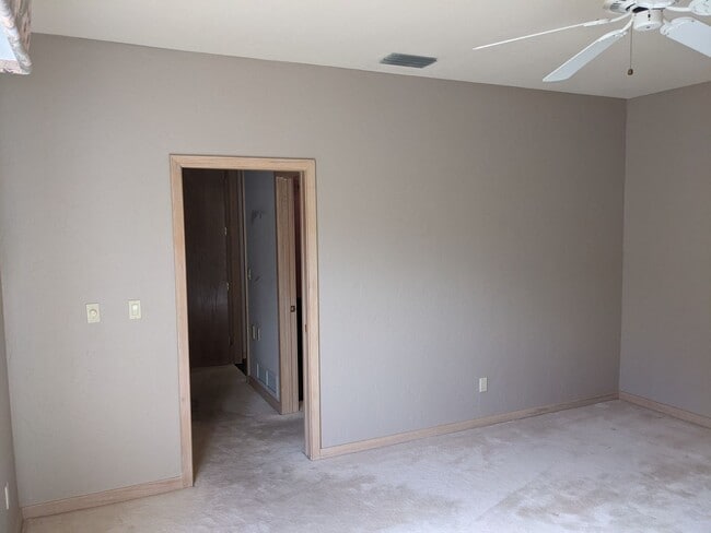 Building Photo - FINISTERRA GATED COMMUNITY RENTAL - VIEWS ...