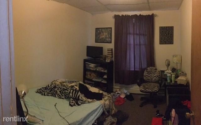 Building Photo - 2 br, 1 bath  - 1572 Tremont St # 1A