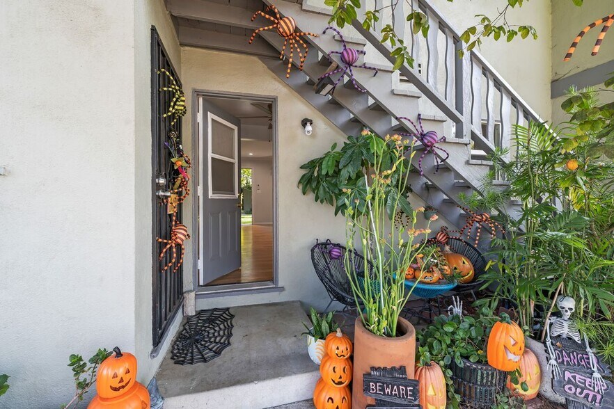 Building Photo - 3720 W Chandler Blvd