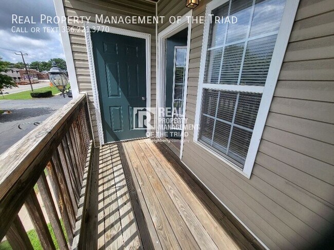 Building Photo - 220 Rural Hall-Germanton Rd