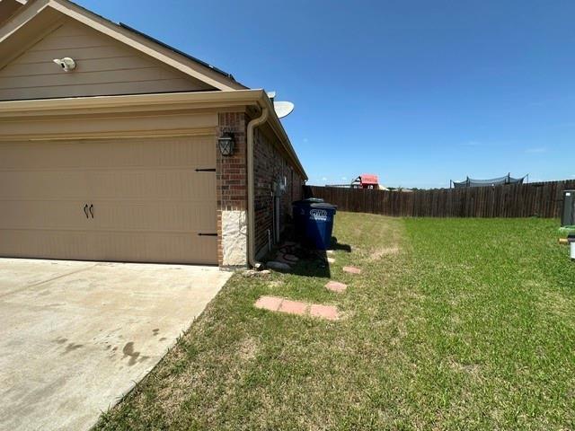 Building Photo - 1202 Meadow Wood Ct