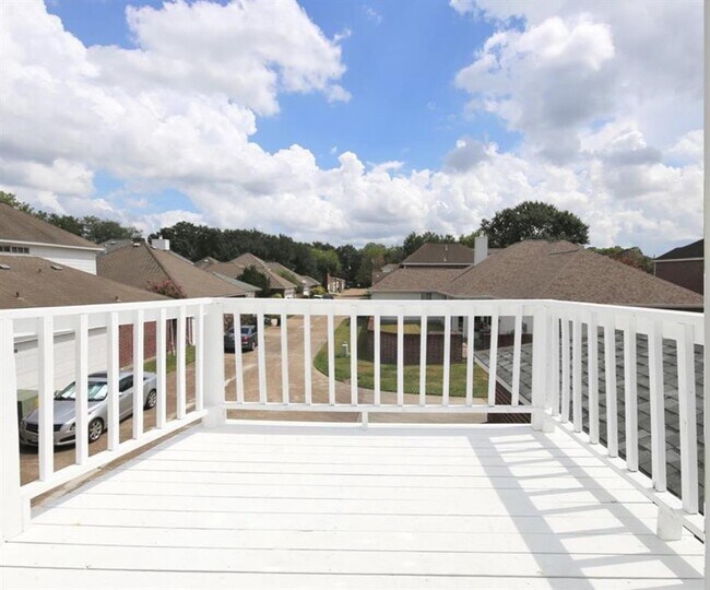 Building Photo - 14326 Cashel Wood Dr